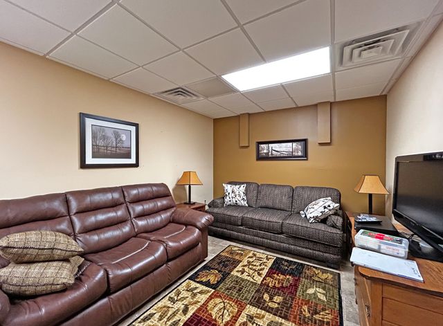 110 Giles Ln, Gallatin, TN 37066
