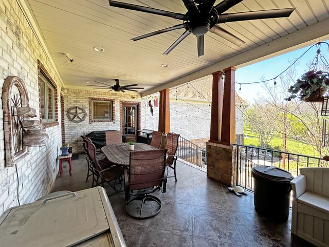 110 Giles Ln, Gallatin, TN 37066