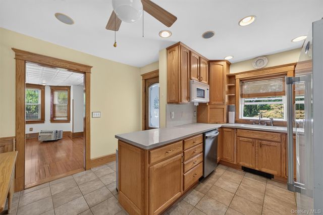 609 Stage Road, Monroe, NY 10950