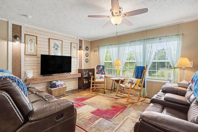 160 Genesis Dr, Georgetown, SC 29440