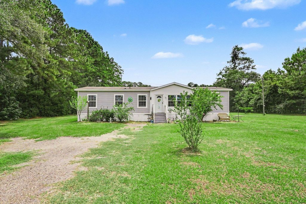 160 Genesis Dr, Georgetown, SC 29440
