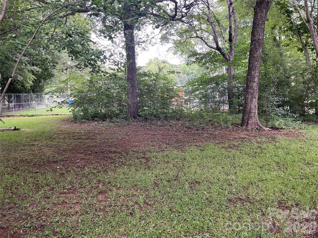 3209 Greenwood Park Circle, Albemarle, NC 28001