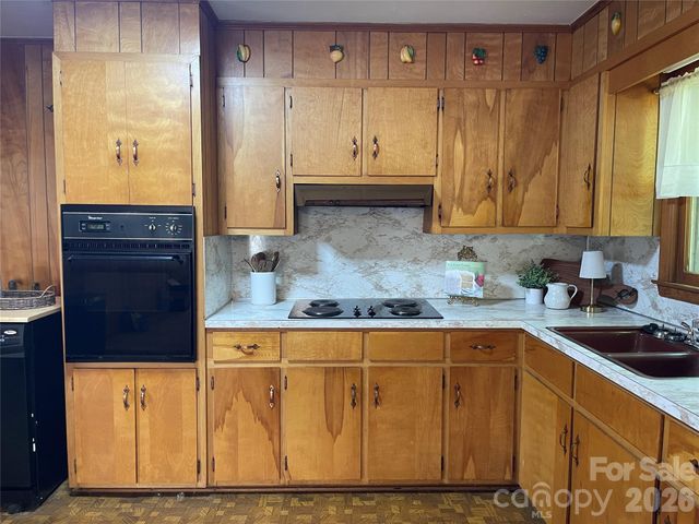 3209 Greenwood Park Circle, Albemarle, NC 28001