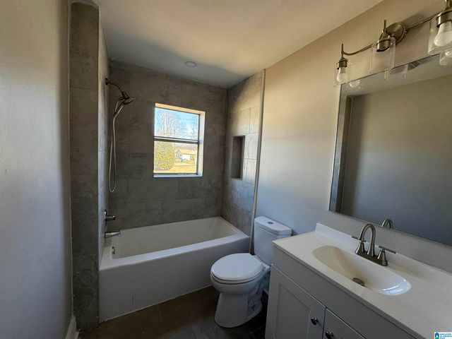 246 7TH AVENUE, Pleasant Grove, AL 35127