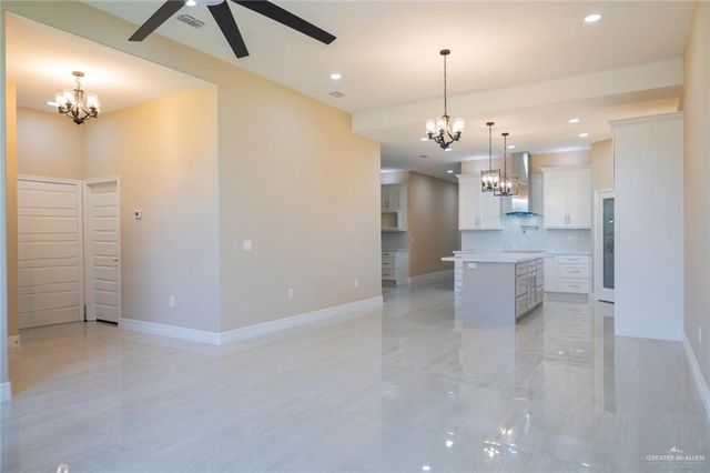 601 W La Pointe Avenue, Mission, TX 78573