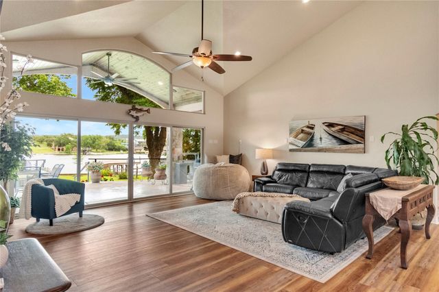 124 Riverbend Lane, Kingsland, TX 78639