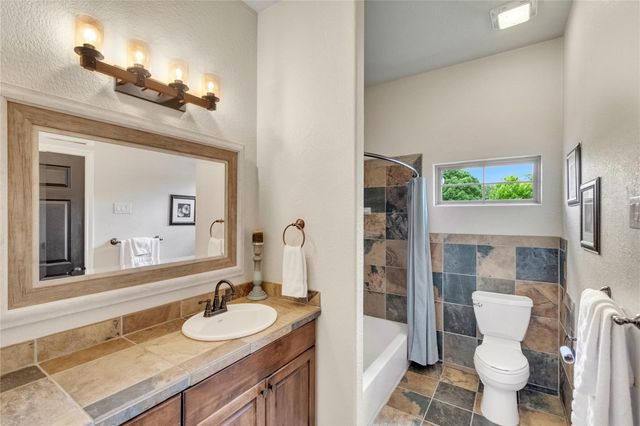 124 Riverbend Lane, Kingsland, TX 78639