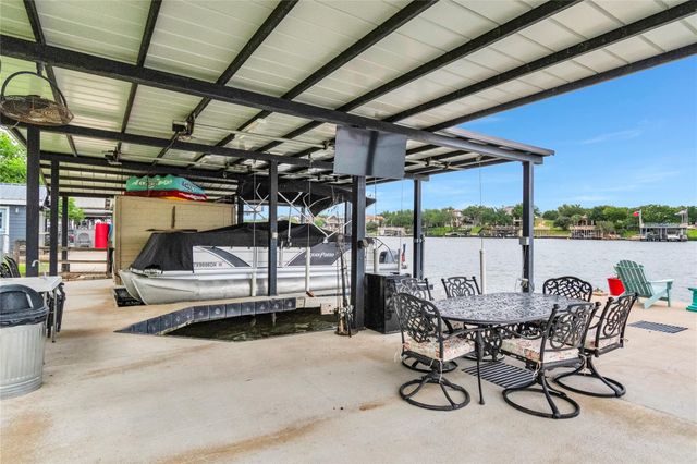 124 Riverbend Lane, Kingsland, TX 78639