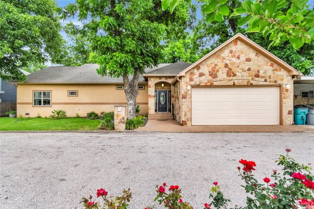 124 Riverbend Lane, Kingsland, TX 78639