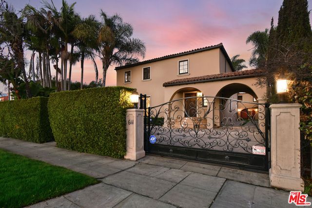 6111 San Vicente Boulevard, Los Angeles, CA 90048