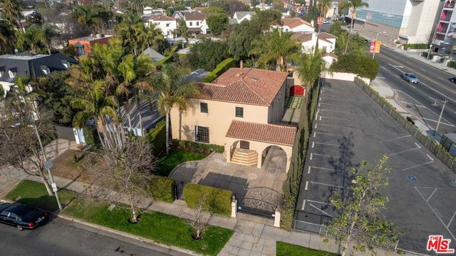 6111 San Vicente Boulevard, Los Angeles, CA 90048