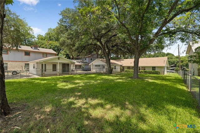 611 Lake Placid Drive, Seguin, TX 78155