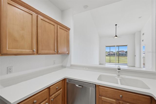 803 FAIRWAYCOVE LANE 205, Bradenton, FL 34212