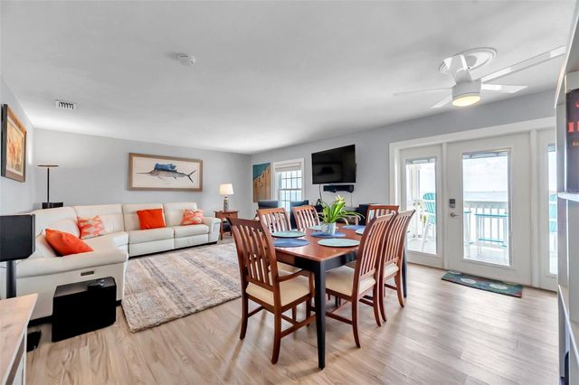 5260 COQUINA KEY DRIVE SE C, St Petersburg, FL 33705