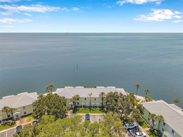 5260 COQUINA KEY DRIVE SE C, St Petersburg, FL 33705