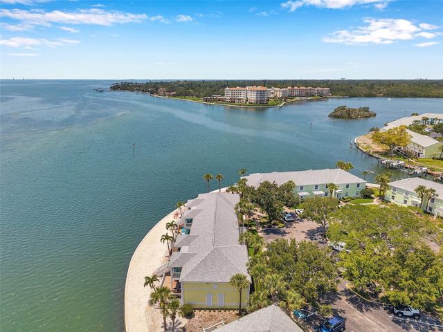 5260 COQUINA KEY DRIVE SE C, St Petersburg, FL 33705