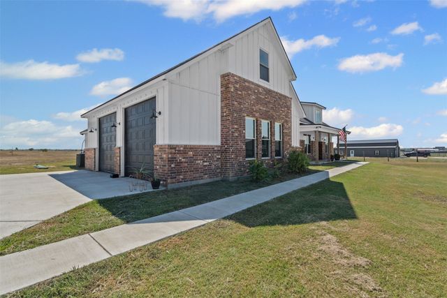 2350 County Road 1104, Cleburne, TX 76031