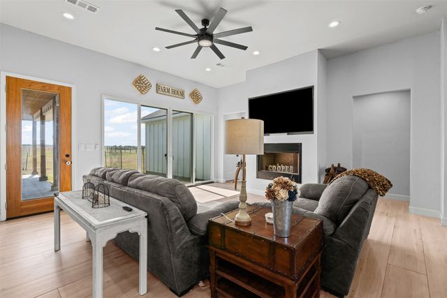 2350 County Road 1104, Cleburne, TX 76031
