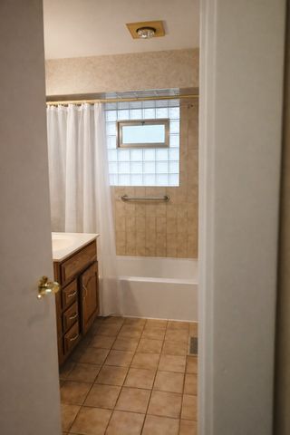 13212 W Playfield Drive, Crestwood, IL 60418