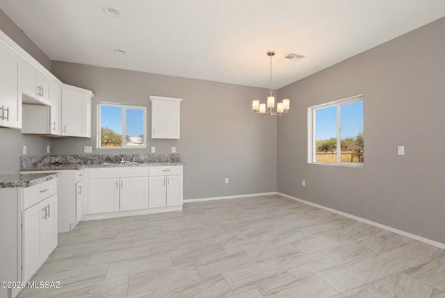 380 E Corona Road, Tucson, AZ 85756