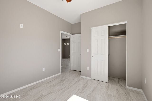 380 E Corona Road, Tucson, AZ 85756