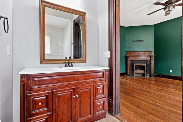 136 E Broadway Avenue, Richmond, KY 40475