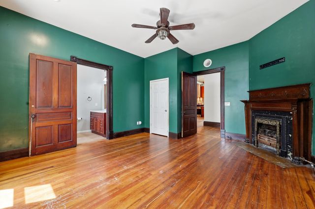 136 E Broadway Avenue, Richmond, KY 40475