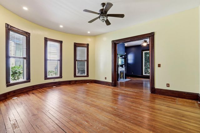 136 E Broadway Avenue, Richmond, KY 40475