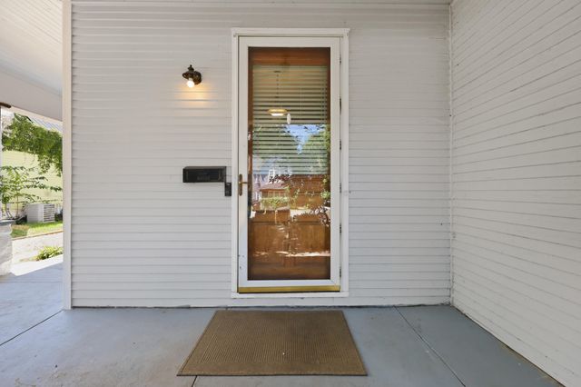 136 E Broadway Avenue, Richmond, KY 40475