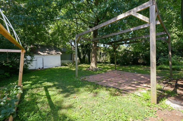 136 E Broadway Avenue, Richmond, KY 40475
