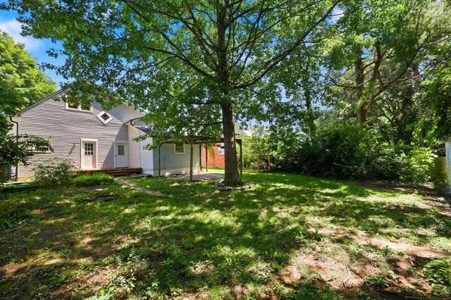 136 E Broadway Avenue, Richmond, KY 40475