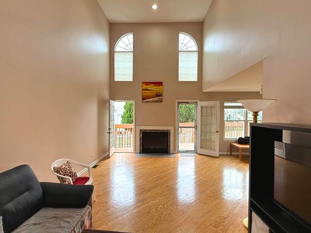 991 SWEETFLOWER Drive, Hoffman Estates, IL 60169