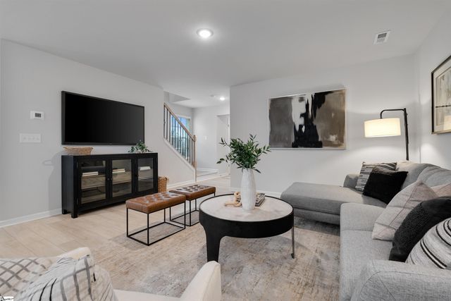 608 Curry Court, Spartanburg, SC 29301