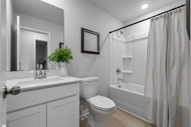 608 Curry Court, Spartanburg, SC 29301