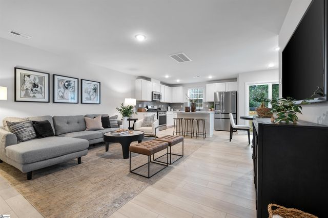 608 Curry Court, Spartanburg, SC 29301