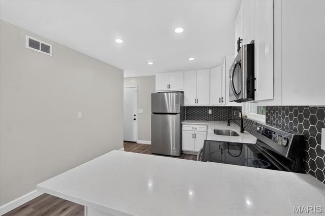 328 Danworth Court, St Louis, MO 63122