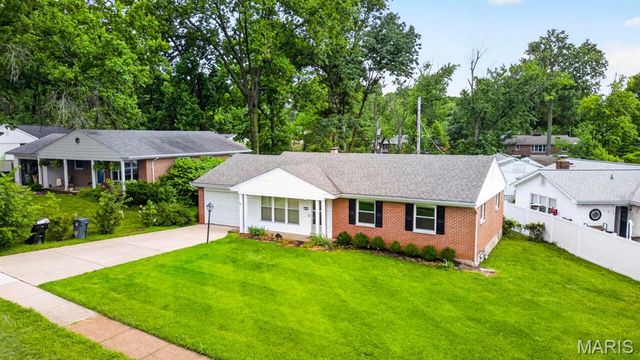 328 Danworth Court, St Louis, MO 63122