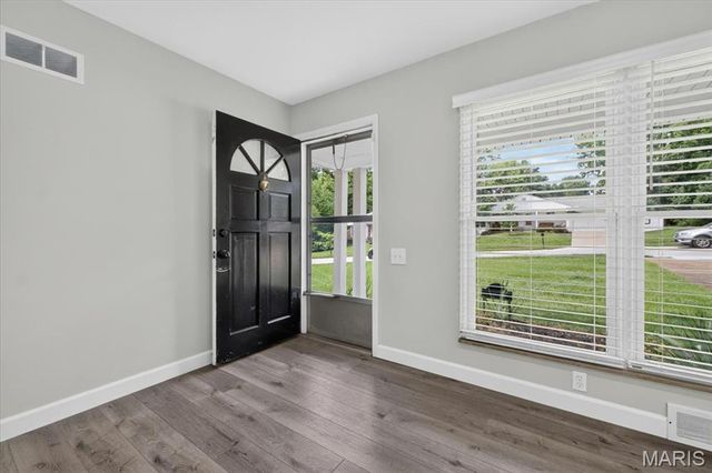 328 Danworth Court, St Louis, MO 63122