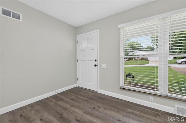 328 Danworth Court, St Louis, MO 63122