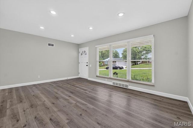 328 Danworth Court, St Louis, MO 63122
