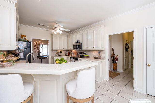 1719 Sawgrass Drive, Little Rock, AR 72212