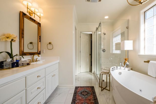 1719 Sawgrass Drive, Little Rock, AR 72212