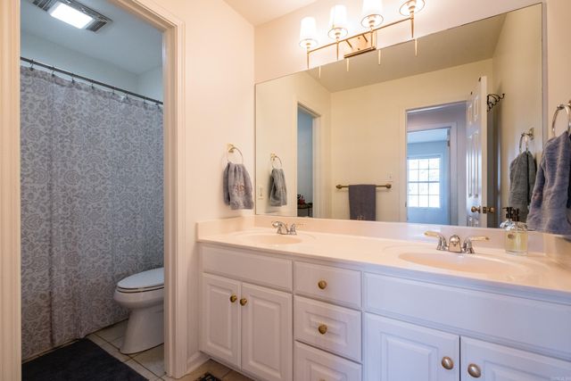 1719 Sawgrass Drive, Little Rock, AR 72212