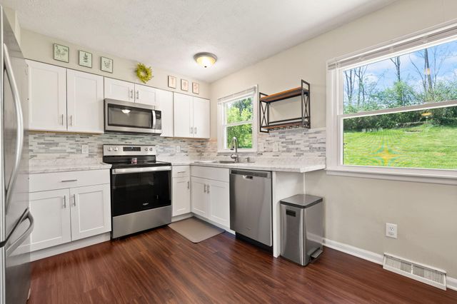 60 Hiawatha Trail, Winchester, KY 40391