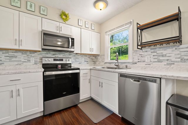 60 Hiawatha Trail, Winchester, KY 40391