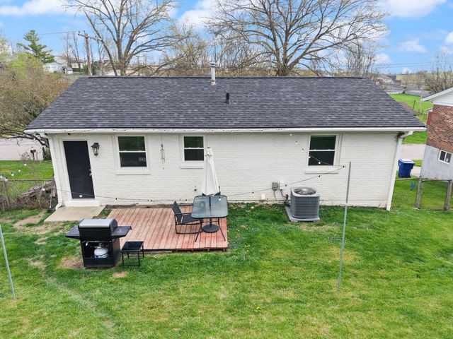 60 Hiawatha Trail, Winchester, KY 40391