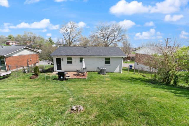 60 Hiawatha Trail, Winchester, KY 40391
