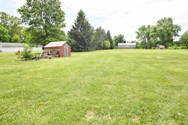 84 W 850 N, Valparaiso, IN 46385