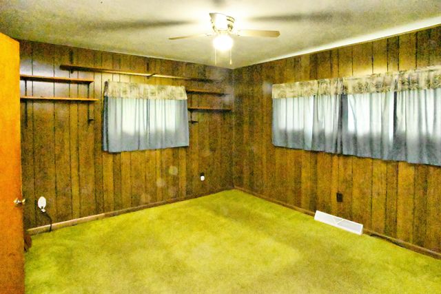 84 W 850 N, Valparaiso, IN 46385