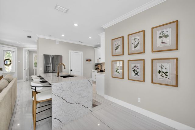 111 Honeysuckle Drive, Jupiter, FL 33458